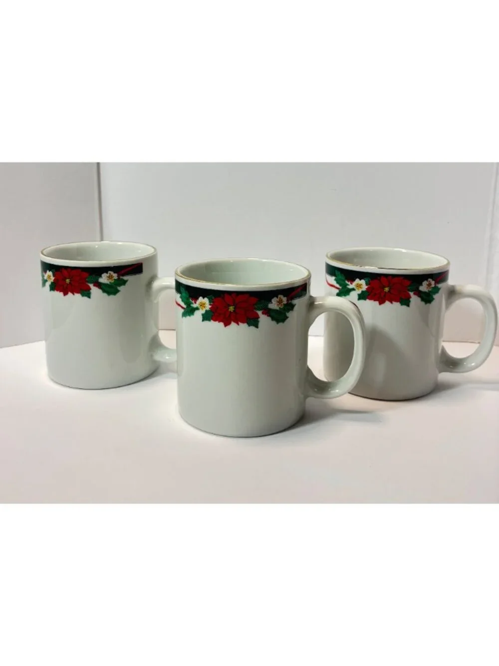 Tienshan Fine China Deck The Halls Christmas Mugs Set Of 3  Vintage 2000